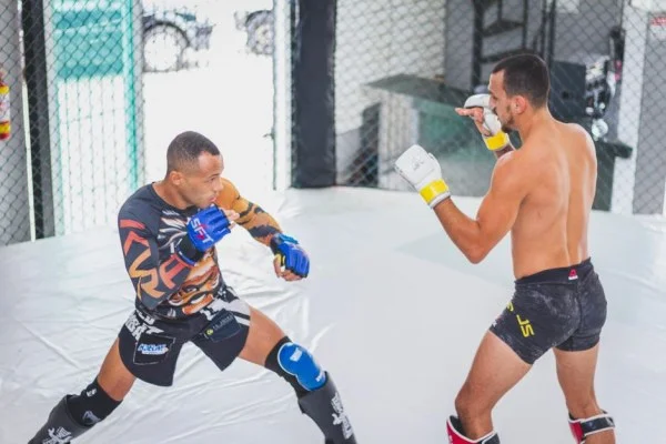 MMA fighter training